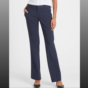 NWOT! Navy Logan BR trousers. Stretch fabric, size 8 Short